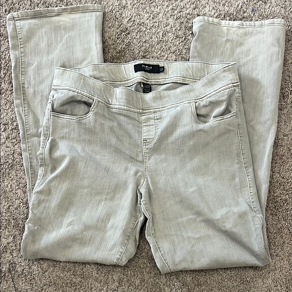 Torrid Gray Skinny Jeans Lightweight Denim